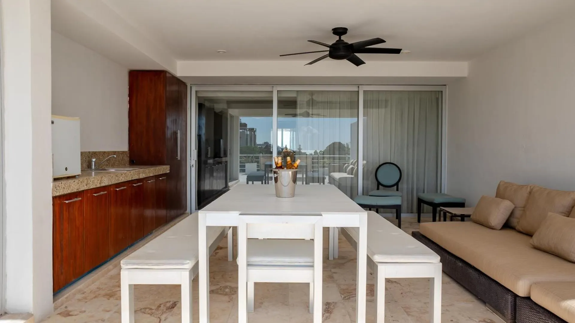 Magia Playa Penthouse 2D Condo Playa del Carmen