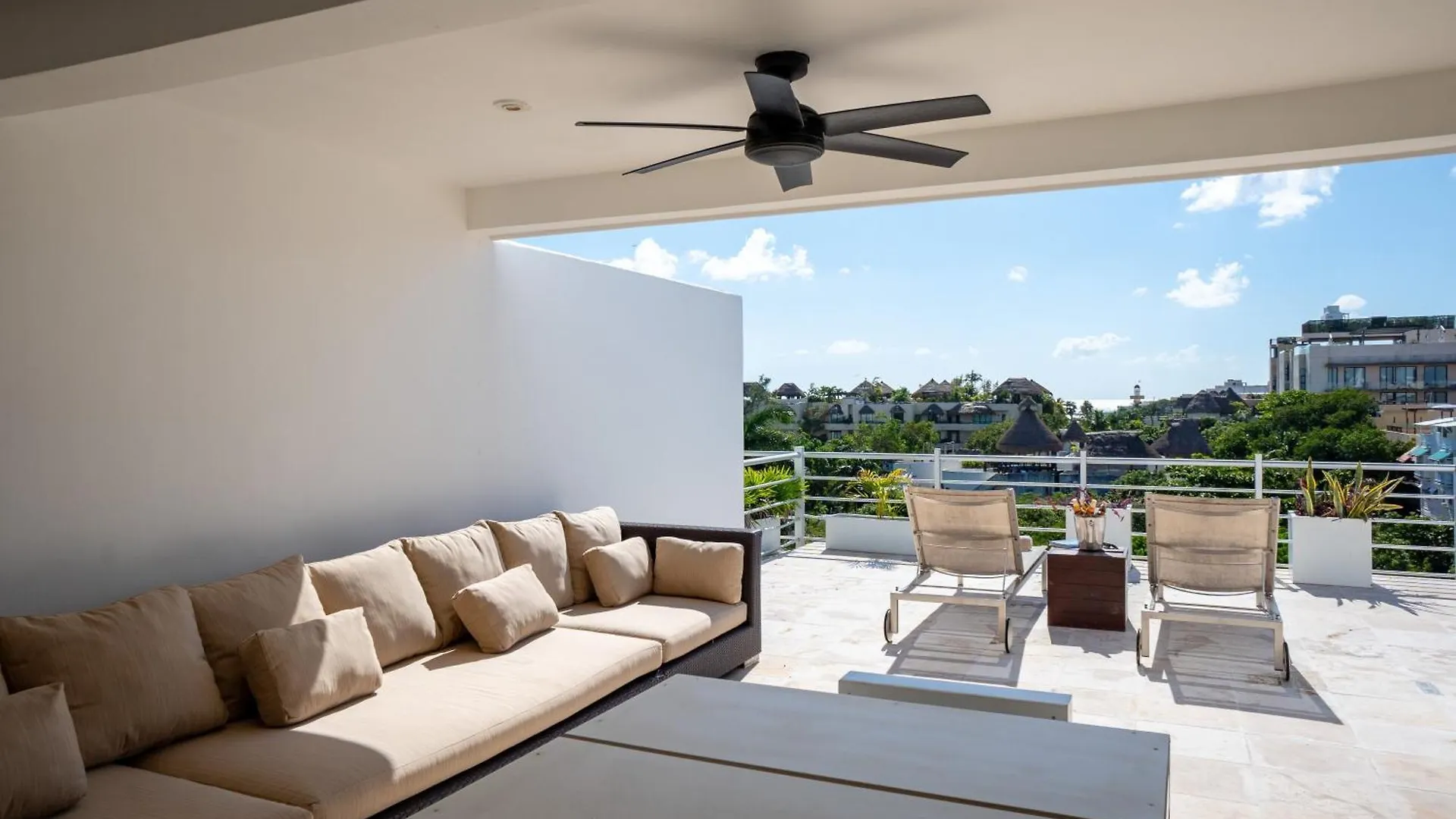 Magia Playa Penthouse 2D Condo Playa del Carmen Mexico